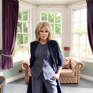 joanna lumley